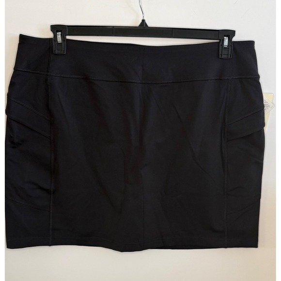 Duluth Trading Co Pants - Duluth Trading Co Noga Namastash Skort Women's Size XXL Black Pockets Wicking‎